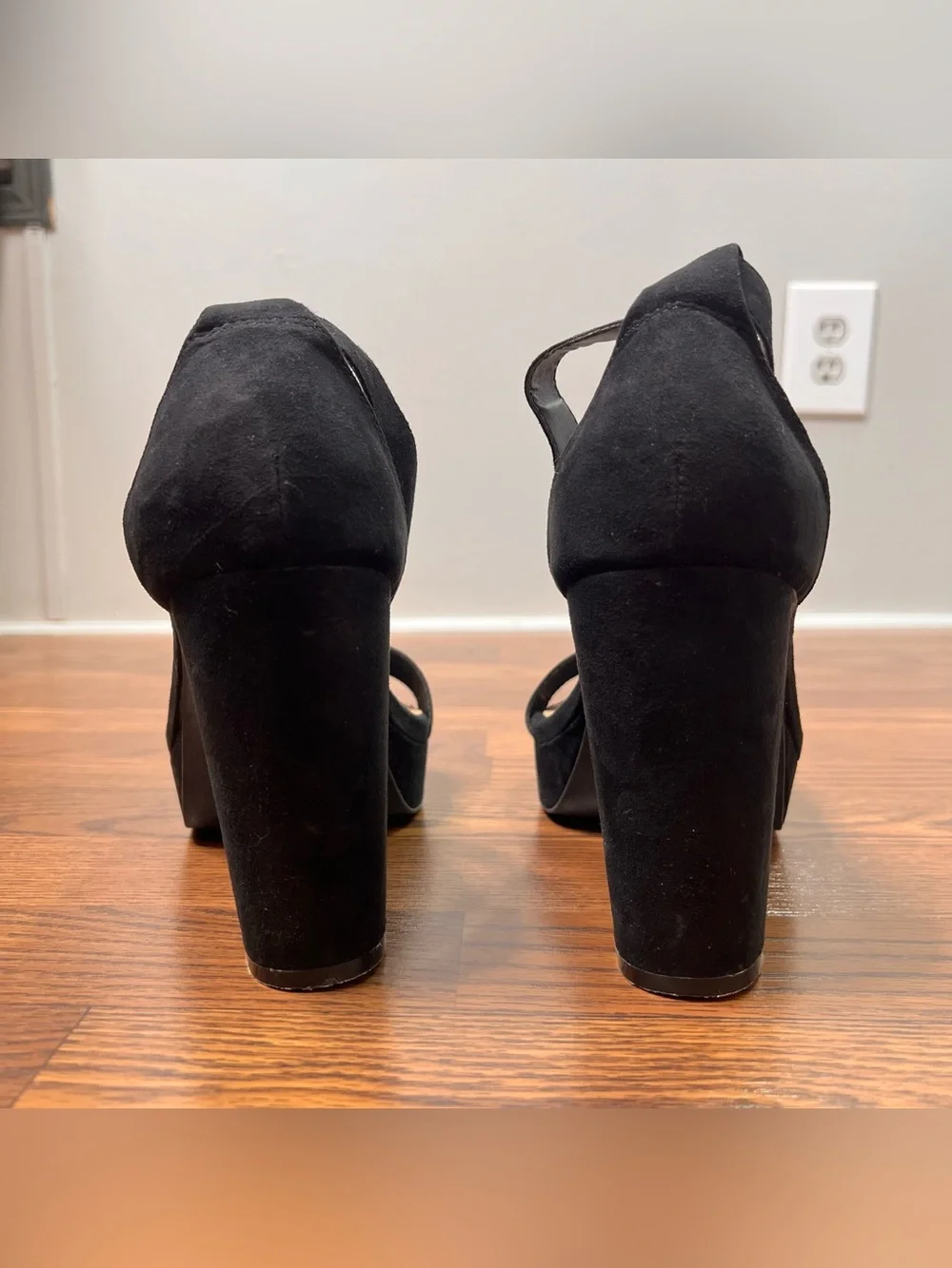 Torrid 4” Platform Tapered Heel in Black Faux Suede with Ankle Strap size 11.5WW